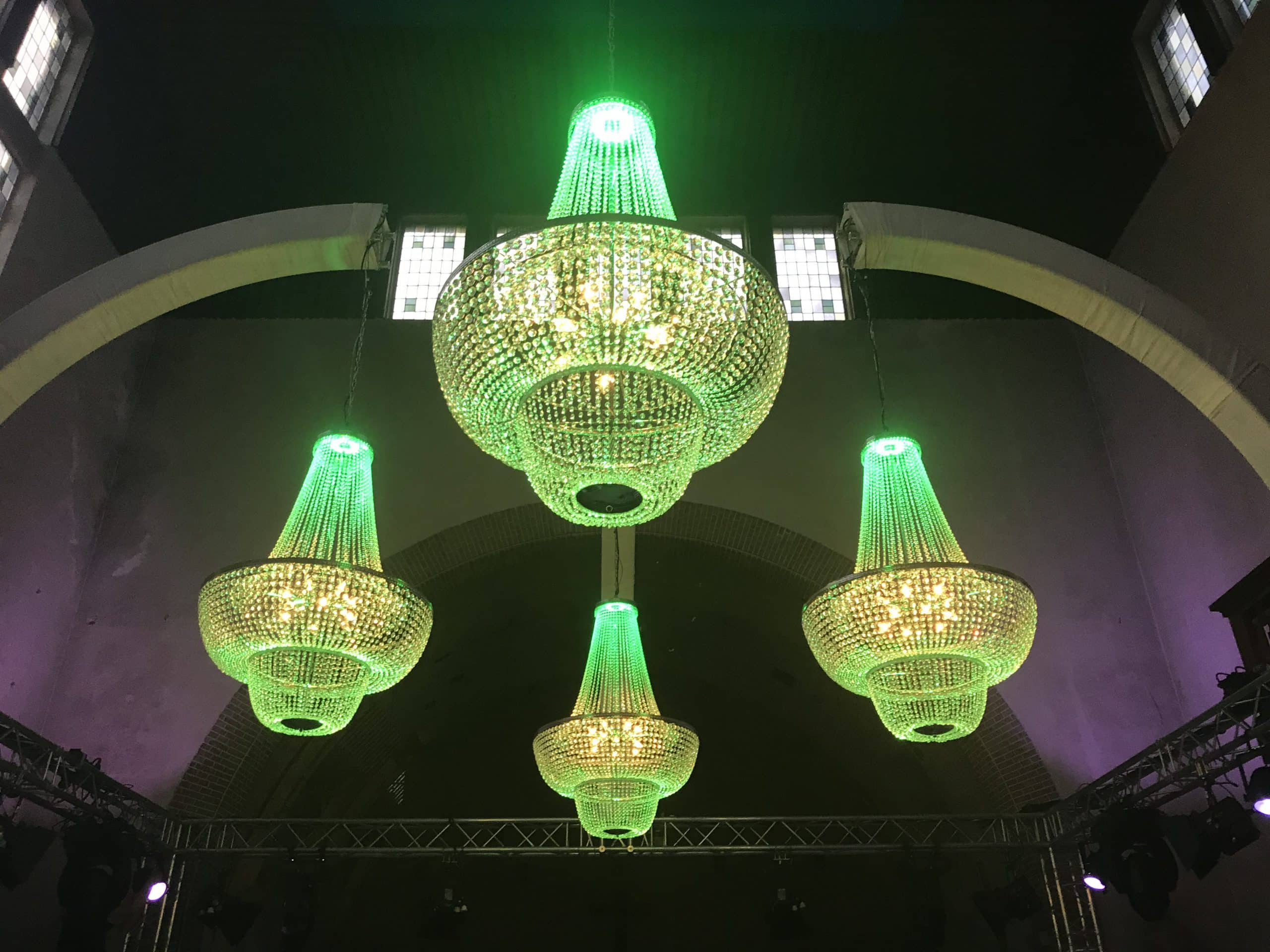 LED-lysekrone