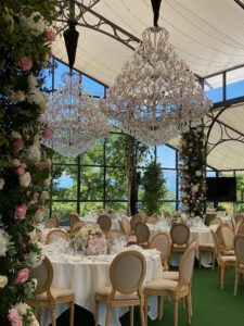 luxury chandeliers for hire