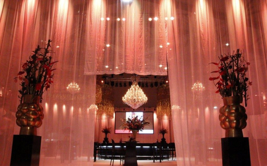holiday event chandelier rental 